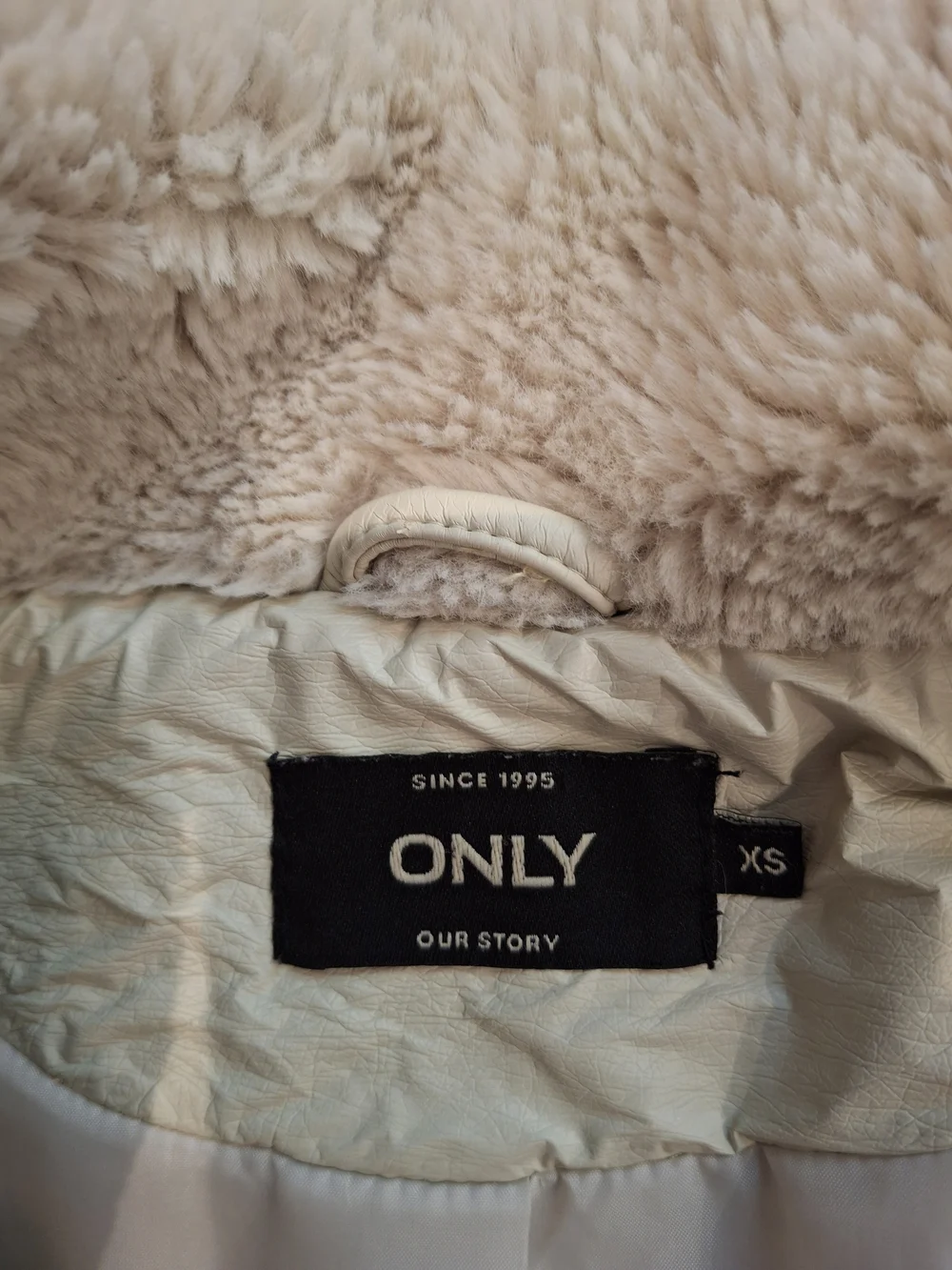 ONLY Beige-Cream Teddy Faux Fur Jacket Size XS
